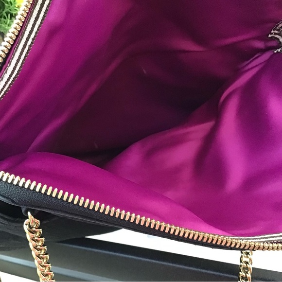 Black and Gold Envelope Henri Bendel Clutch - Picture 5 of 11